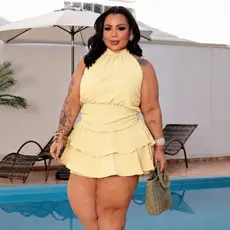 Macaquinho Short-saia Plus Size Feminino Lastex Nas Costas E Amarração No Pescoço Tecido Duna