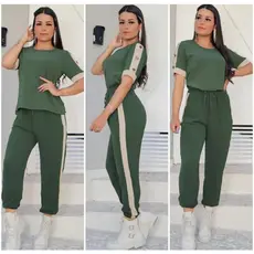 conjunto calça e blusa com detalhe com botao nas mangas