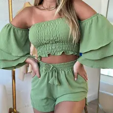 CONJUNTO CROPPED NA MANGA 3 BABADOS E SHORT EM TECIDO DUNA