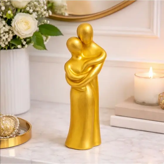 Escultura Casal Abraçado 16cm em Gesso  Decoração Moderna Romântica para Sala, Quarto ou Presente