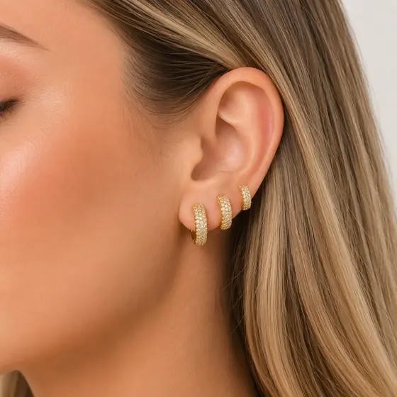 Brinco Trio Argola Cravejada Zircônias Banho Ouro 18K Banho Ródio Feminino