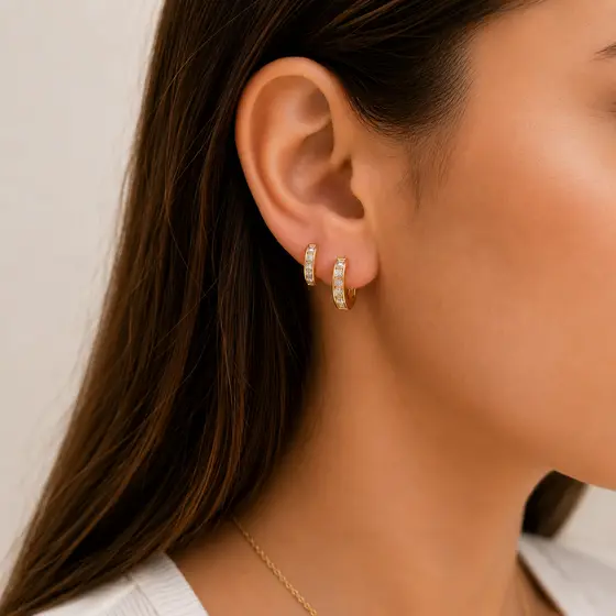 Brinco Argola Quadrada Cravejada Baguete Banho Ouro 18k Banho Ródio Feminino