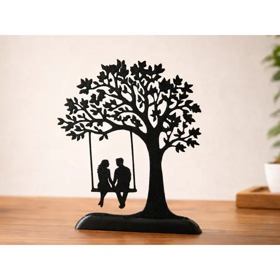 Silhueta Casal no Balanço – Escultura Decorativa Romântica | Arte Minimalista