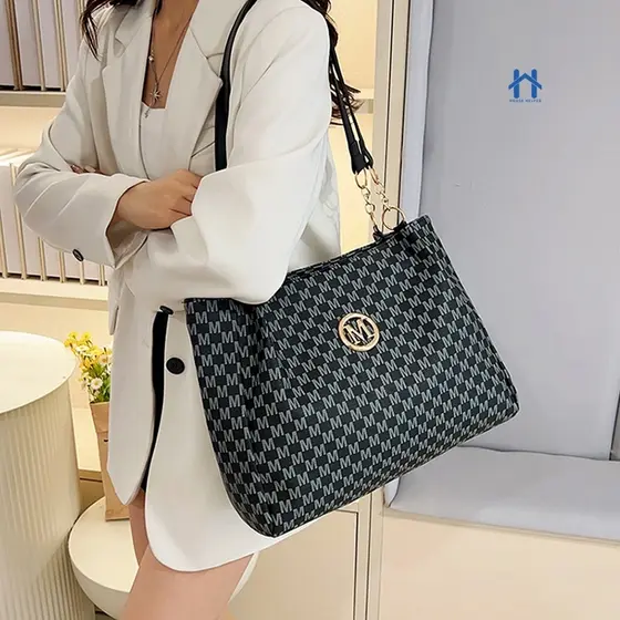 Bolsa Feminina Transversal Grande Moderna e Casual Mão e Ombro