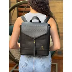 Bolsa Mochila Feminina Em Couro Ecológico Moda Premium Acompanhada De Um Chaveirinho Ali Freitas