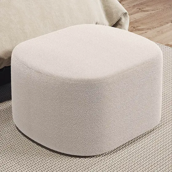 Puff Decorativo Orgânico para Living Quarto 70cm Doha W01 Bouclê Creme - Lyam Decor