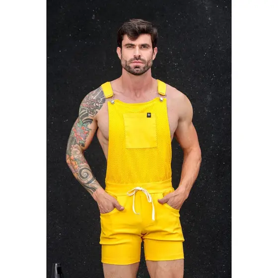Macaquinho JotaVê Jardineira Masculino Amarelo Moda Masculina Verão Casual
