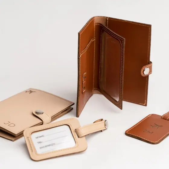 Kit 30 Porta Passaporte e Tag de Mala Personalizado Couro