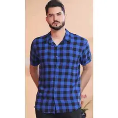 Camisa xadrez masculina com mangas curtas