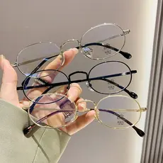 Óculos Feminino Retro Aro Dourado Pequeno - Leve com Filtro de Luz Azul e Lente Transparente, Armação de Metal para Rost