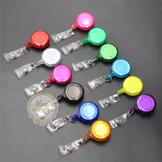 10 un Porta Crachá Retrátil Roller Clip