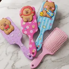 Escova de Cabelo Raquete Capivara Grande Colorida Desembaraçante Feminina Adulta e Infantil