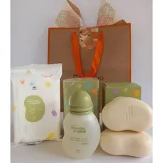 kit mamãe e bebê Natura,sabonete,água de Colônia e lenços umidecidos