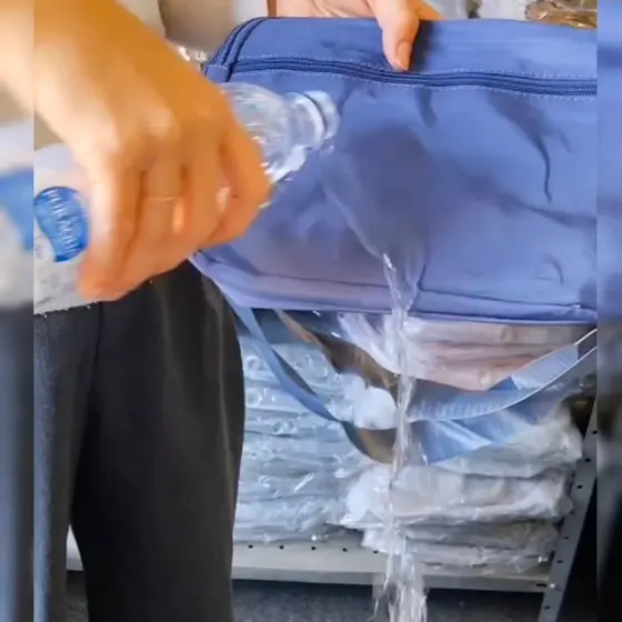 bolsa feminina transversal casual impermeável nylon tiracolo qualidade 30*22*12