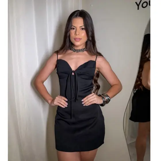 Vestido Feminino Curto Alfaiataria Premium Elegante Alcinha Amarração Costa Nua com Franzido Tendência Verão