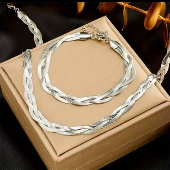 Kit Colar  Feminino 3 Fios de Cor Prata Ajustável laminado Semi Joia Delicada