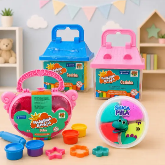 Kit Infantil Massinha de Modelar 15 Peças Maleta Coração Rosa com Acessórios