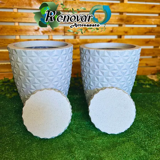 Kit 2 Vasos Coluna Diamante P Decorativo com Prato Premium em Polietileno