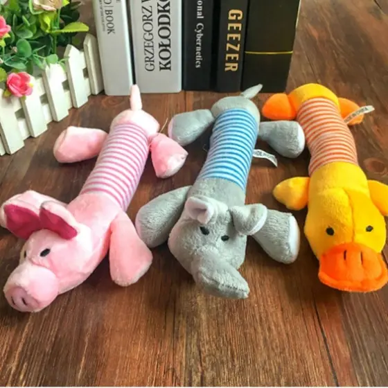 Kit 3 Brinquedo de Pelúcia para Cachorro Pet Mordedor com Apito Som Bichinho Bisnaga Divertido