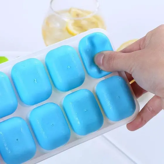 Forma de gelo de silicone com tampa 14 gelos