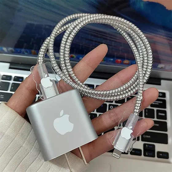 Capa protetora prateada com logotipo para carregador Apple de 20W compatível com carregadores Apple
