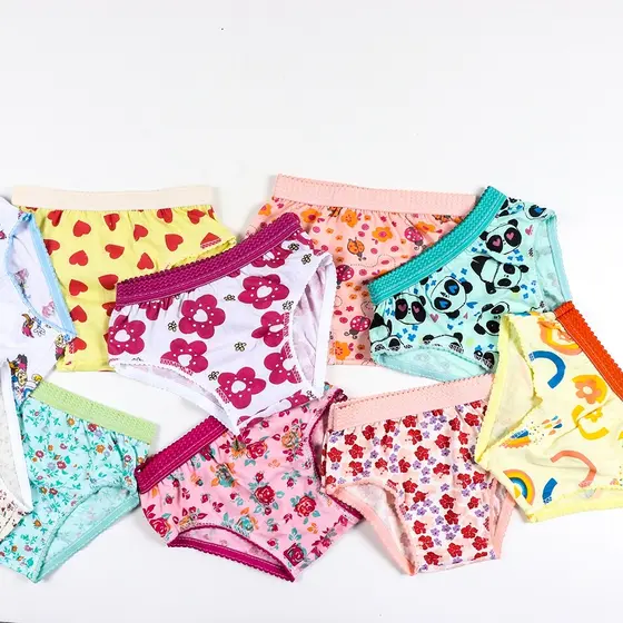 Kit 5 calcinhas infantil meninas algodão modelagem tradicional estampas variadas elástico trabalhado cós conforto