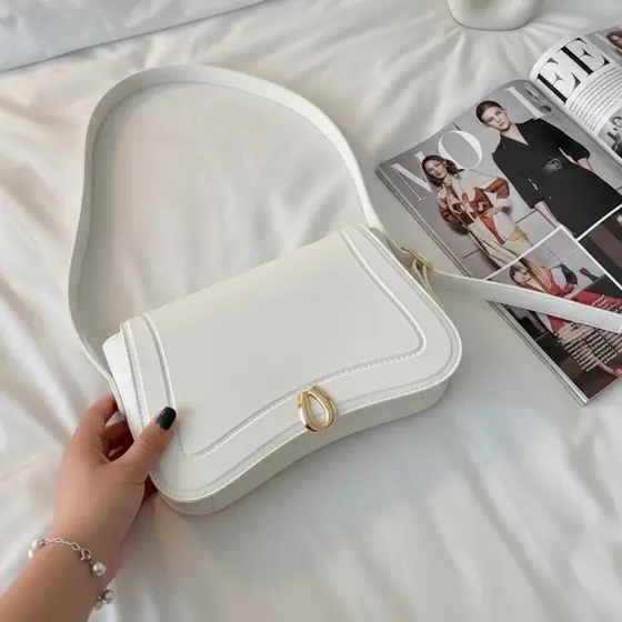 Bolsa Feminina Moda Premium Elegante Alça Regulagem Baguete Minimalista