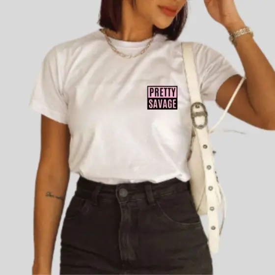 Camiseta Camisa Blusa Tshirt Feminina Pretty Savage 100% Algodão Básica Casual Dia a Dia Passeio Manga Curta Promoção
