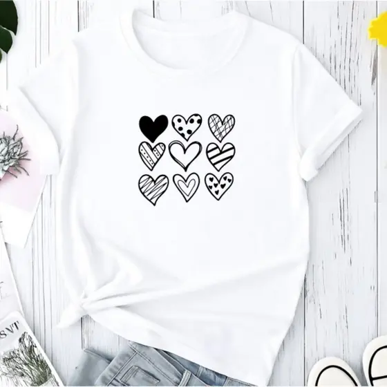 Camiseta T-shirt Blusa Feminina Coração Básica Casual Modinha Várias Cores Estampada