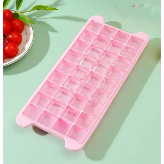 Forma De Gelo 36 Cubos Silicone Rosa Com Tampa