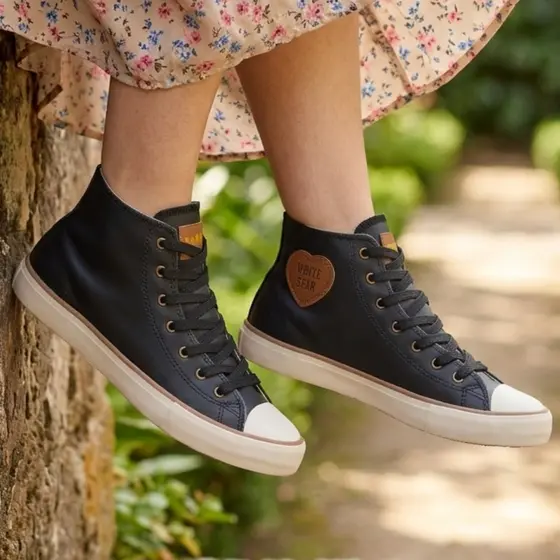 Tênis Botinha Cano Medio Feminino White Star Classico - Preto Bege - Primeira linha com palmilha gel