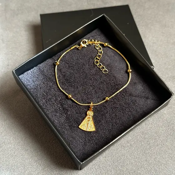 Pulseira Fé e Proteção – Nossa Senhora Aparecida Folheada
