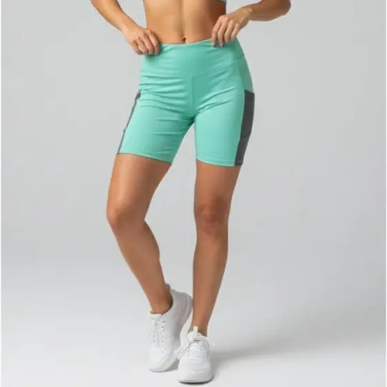 Bermuda Fitness Feminino C/ Bolso -  Suplex Premium -  Academia - Caminhada
