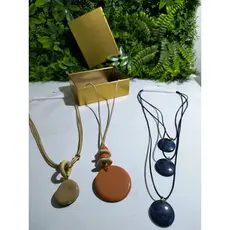 Colar feminino elegante resina para mulheres sofisticadas..