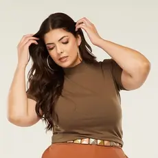 Blusa Gola Alta Plus Size T-shirt Lisa Moda Blogueira