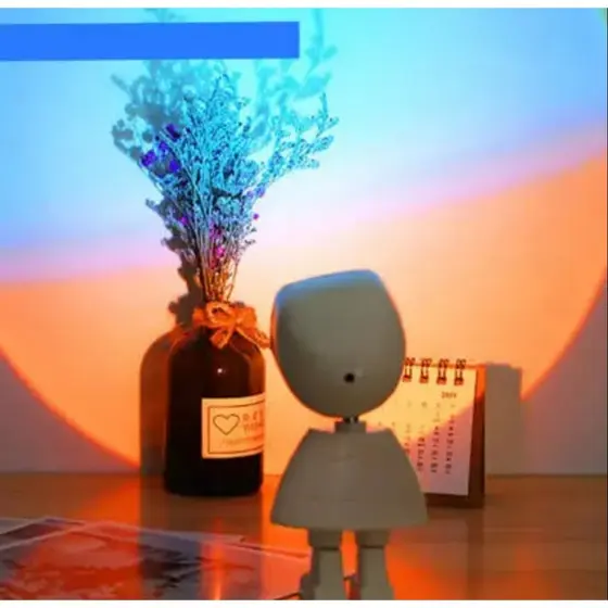 LUMINARIA PROJETORA ASTRONAUTA LUZ POR DO SOL