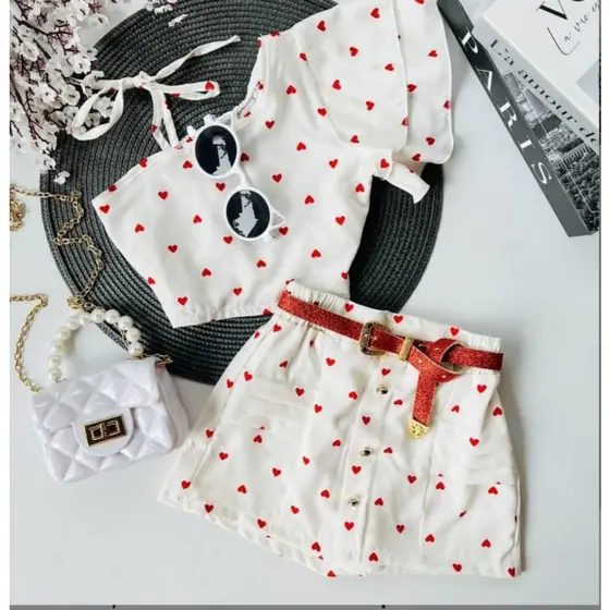 CONJUNTO FEMENINO INFANTIL MENINA CORAÇÃO VERMELHO