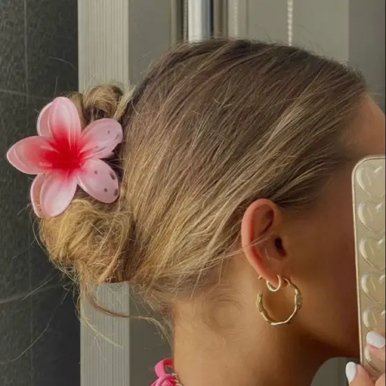 Kit com 3 Presilhas de Cabelo Flor Blogueira