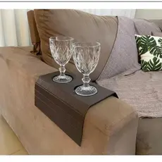 Esteira Bandeja Porta Copos Corino Para Braço Sofa