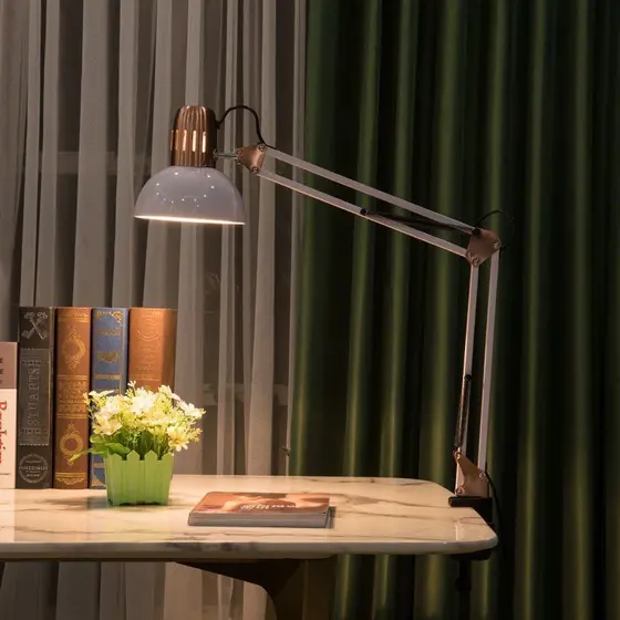Luminária Pixar Luxo com Detalhes Rose  - Articulada Com Garra