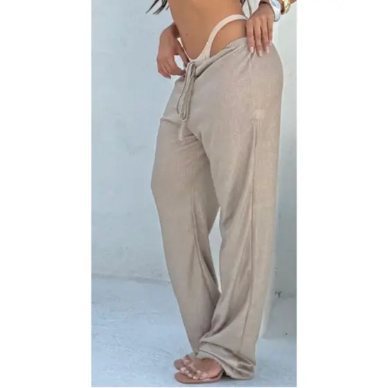 Calça Kelly Nude Escuro saida de praia transparente rendinha