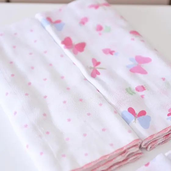 Kit 2 Toalhas Fraldas Grande e Super Absorvente Para Bebê Menina Borboleta