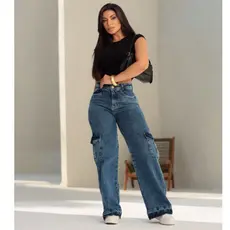 Calça Jeans Cargo Sky Com Barra Desfeita Tendência