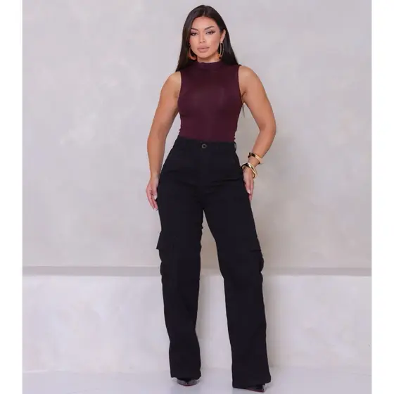 Calça Jeans Cargo Preta Feminina Wide Leg Cintura Alta