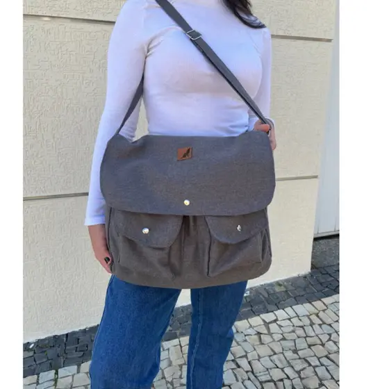 Bolsa de Ombro Transversal Grande Para Faculdade Trabalho Escola Cabe Notebook Carteiro