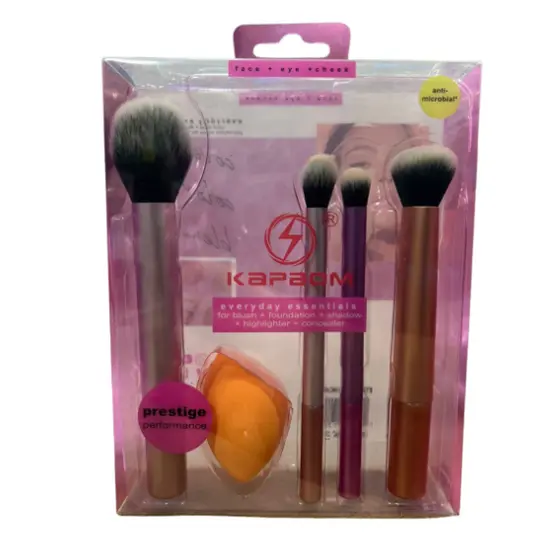 Kit 4 Pinceis de Maquiagem Para Sobra Blush Contorno Pó Sombra pronto entrega Com Esponjinha
