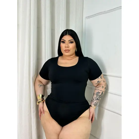 Body Decote U Feminino Plus Size em Tecido Suplex - Confortável e Modela o Corpo