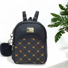 Bolsa Mochila Feminina Pequena De Costas Com Bordado Coração + Pompom