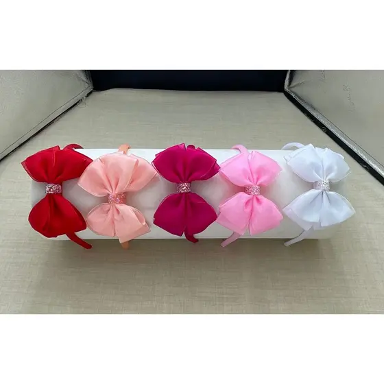 Kit 5 Tiaras Princesinha Laço Luxo Infantil – Cores Variadas, Delicadas e Confortáveis