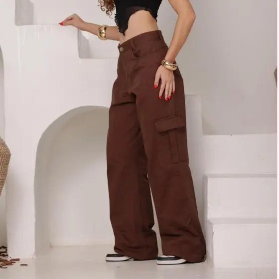 Calça  marrom Jeans Cargo Wide Leg.